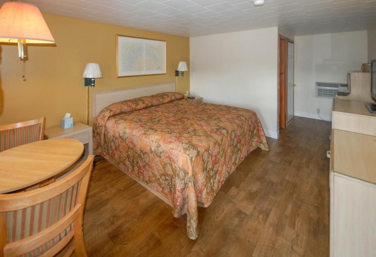 Budget Inn Watkins Glen Exterior foto
