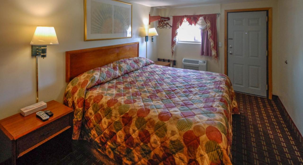Budget Inn Watkins Glen Exterior foto